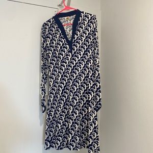 100% silk dress. Herion.